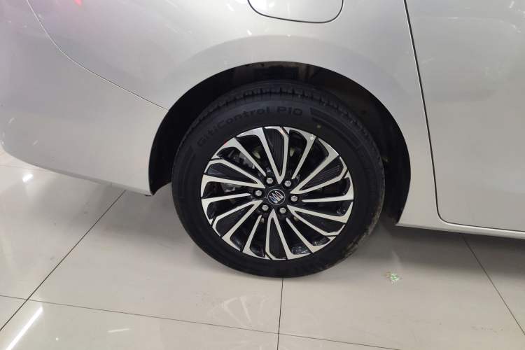 Used Buick GL8 New Energy 2025 Lu Shang Luxury Edition 7-Seater
