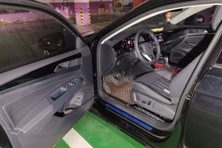 Used Volkswagen Passat 2025 Premium Version 380TSI Dragon Edition
