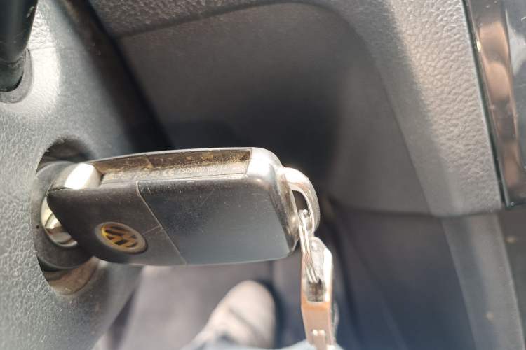 Used Volkswagen Santana 2013 1.4L Manual Comfort Edition