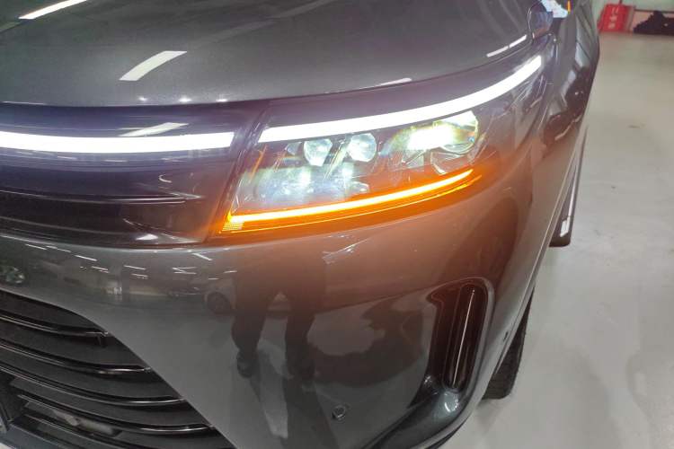 Used Hima AITO M7 2022 1.5T Four-Wheel Drive Luxury Edition
