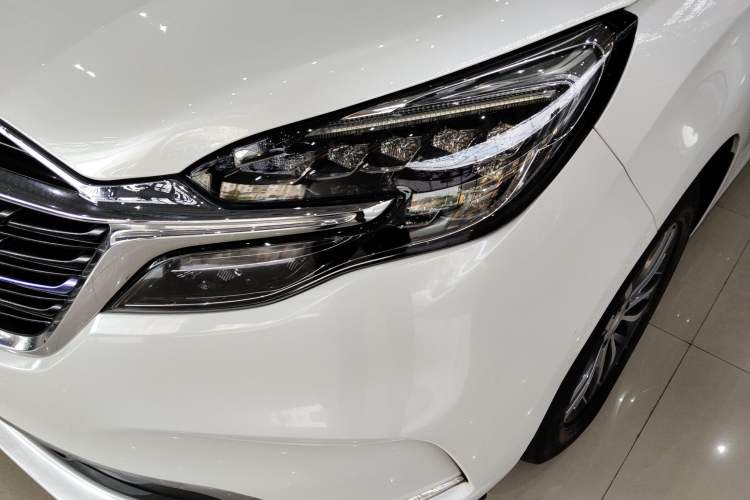 Used Buick GL8 2021 ES Landtrek 653T Comfort Edition