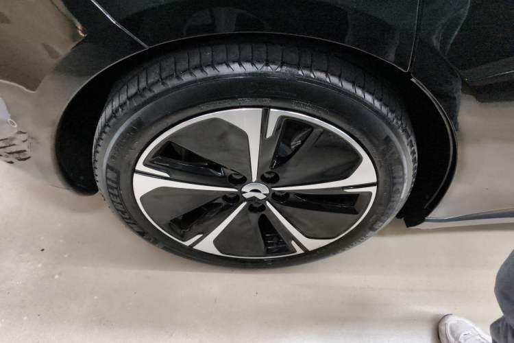 Used Nio ET5T 2024 75kWh Touring Right Rear Wheel Hub