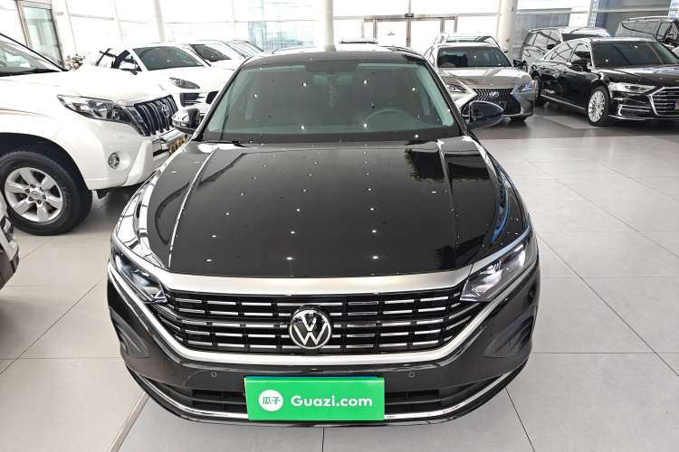 Used Volkswagen Passat 2024 380TSI Dragon Edition
