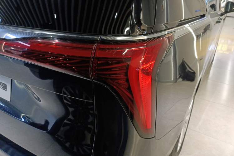 Used Buick Century 2023 2.0T Six-Seater Yinshi Edition