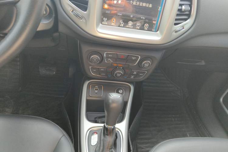 Used Jeep Compass 2017 200T Automatic Family Edition