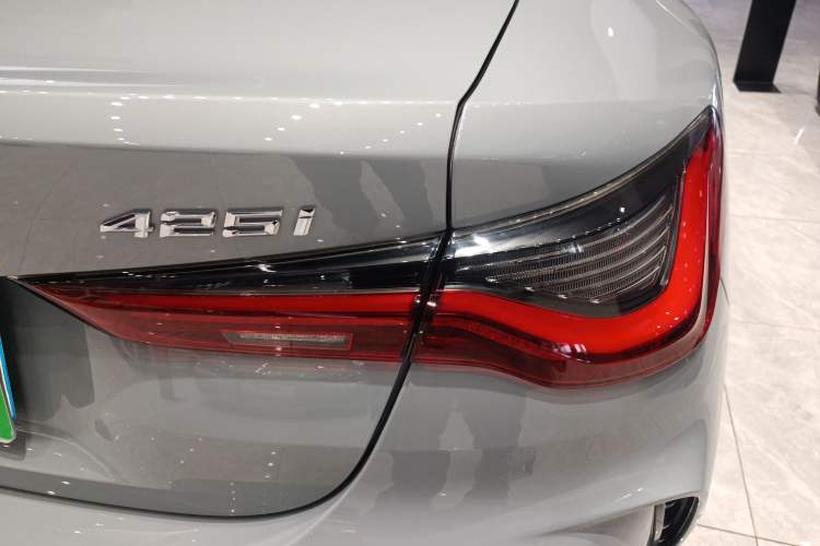 Used BMW 4 Series 2023 425i M Sport Night Edition
