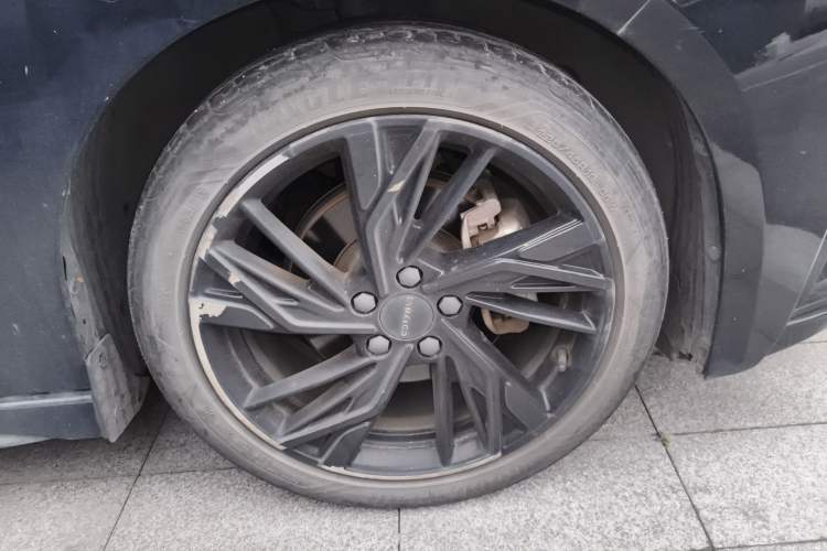 Used Lynk & Co 03 2023 1.5TD DCT JingPro Right Front Wheel Hub