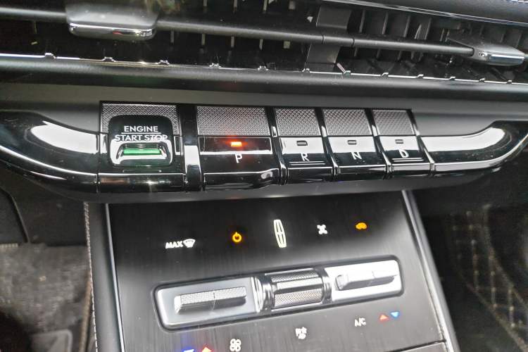 Used Lincoln Corsair 2024 1.5T Two-Wheel Drive Luxury Hybrid Version
