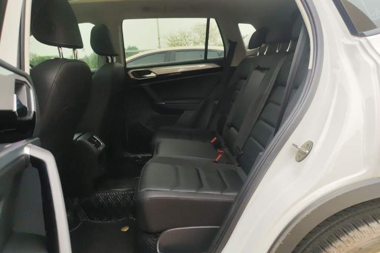 Used Volkswagen Tayron 2020 330TSI Two-Wheel Drive Luxury Smart Connectivity Version Left Rear Seat