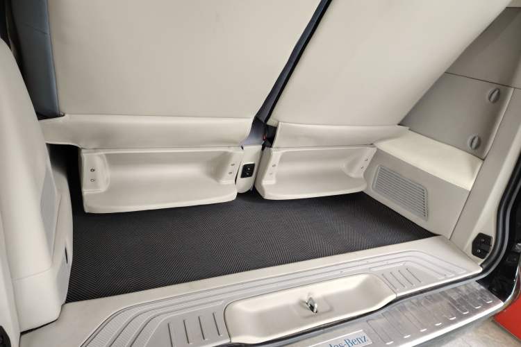 Used Mercedes-Benz Vito 2024 2.0T Business Version 7 Seats