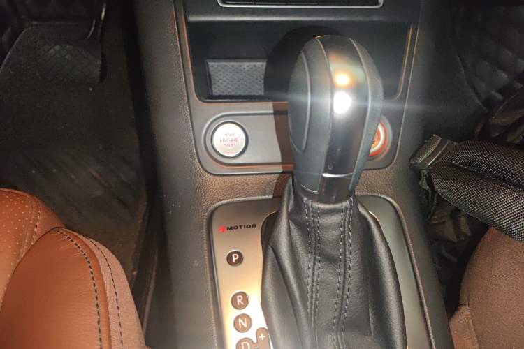 Used Volkswagen Tiguan L 2015 2.0 TSI Automatic All-Wheel Drive Luxury Edition