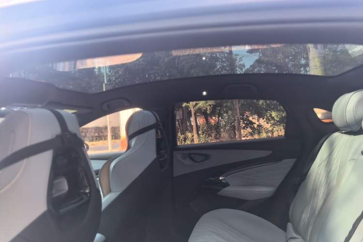 Used BYD Seal 2022 700 km Long-Range Rear-Wheel-Drive Version Headliner