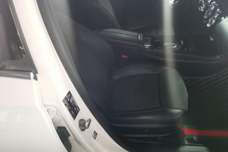 Used Mercedes-Benz A-Class 2021 A 200 L Sport Sedan Fashion Model Right Front Seat