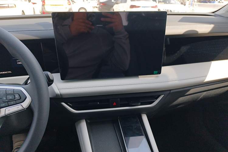 Used Jetta VS8 2026 Model 280TSI Automatic All-Round Edition Audio And AC Panel