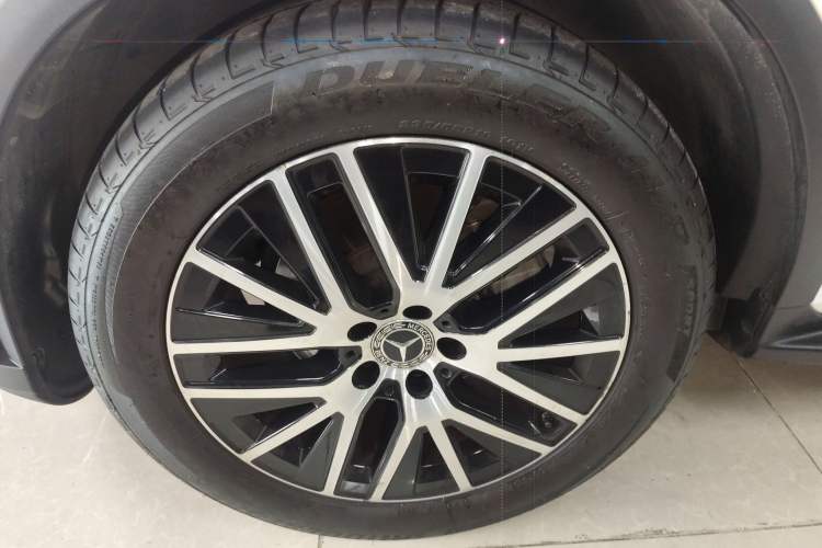 Used Mercedes-Benz GLC Coupe 2021 GLC 300 4MATIC Coupe SUV Left Front Wheel Hub