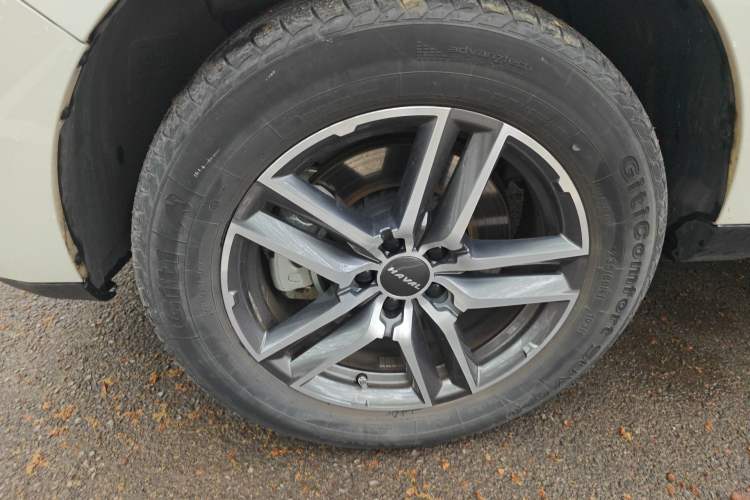 Used Haval F5 2020 1.5T DCT iXuan Left Front Wheel Hub