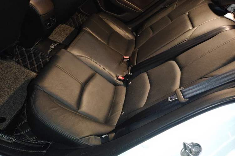 Used Mazda Mazda 3 Axela 2017 Sedan 2.0L Automatic Flagship Model China V Standard