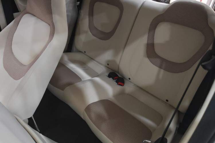 Used Wuling Hongguang MINIEV 2024 3rd Generation 215km Advanced Version Left Rear Seat