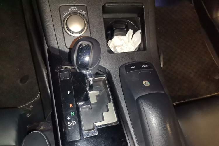 Used Lexus ES 2013 250 Elite Edition Gear Lever