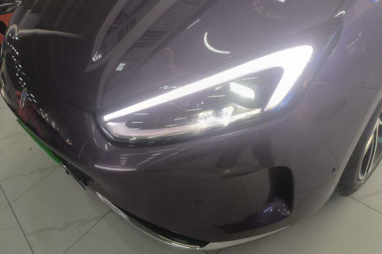 Used Hima AITO M5 2025 Extended-Range Ultra All-Wheel-Drive Version
