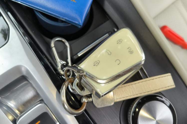 Used Dongfeng Aeolus Huge 2022 Mach Power 1.5T Dare-to-Drive Edition · Enjoyably悦