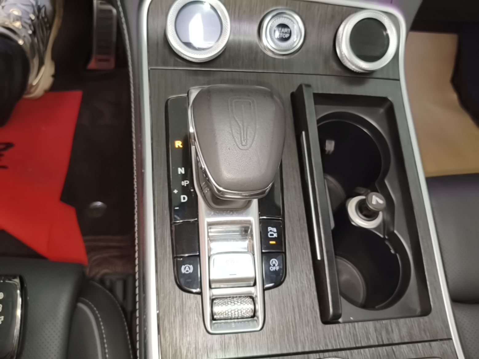 Hongqi H9 2022 2.0T Smart Connect Flagship Edition - Chinese Trim Xiang — снимка 16