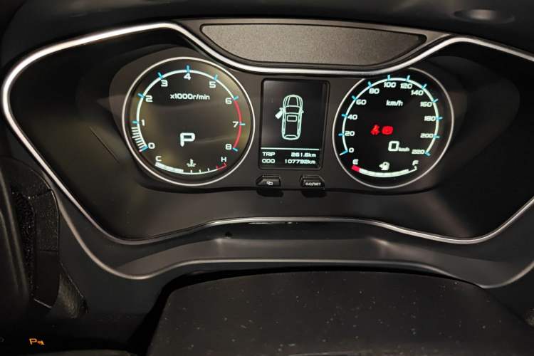 Used Geely Auto Vision X6 2016 1.3T CVT Flagship Model
