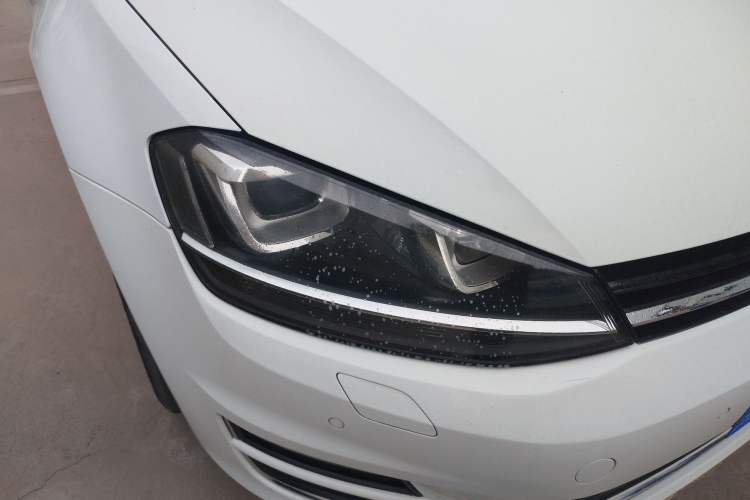 Used Volkswagen Golf 2014 1.4TSI Automatic Flagship Model Right Front Headlight