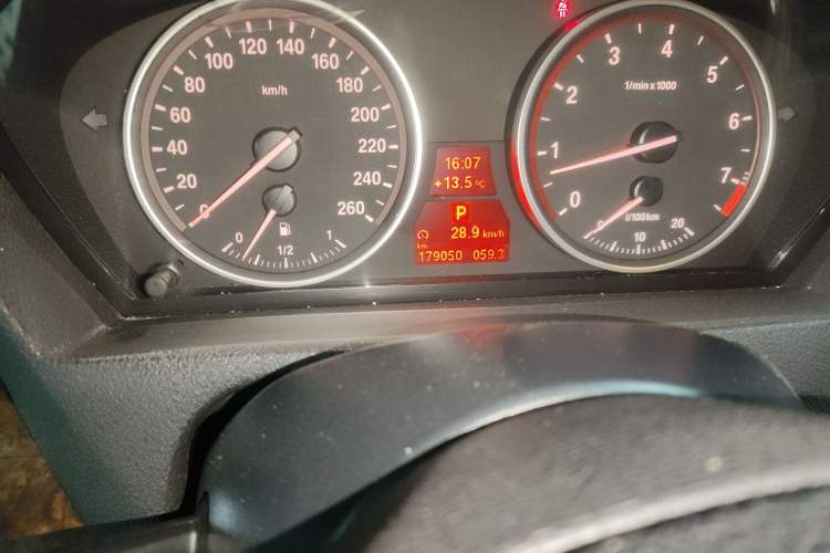 Used BMW X5 2011 xDrive35i Leading Model
