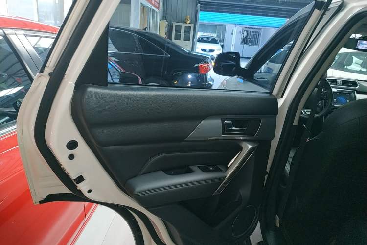 Used Haval H2 2017 Red-Label 1.5T Automatic Two-Wheel Drive Elite Model