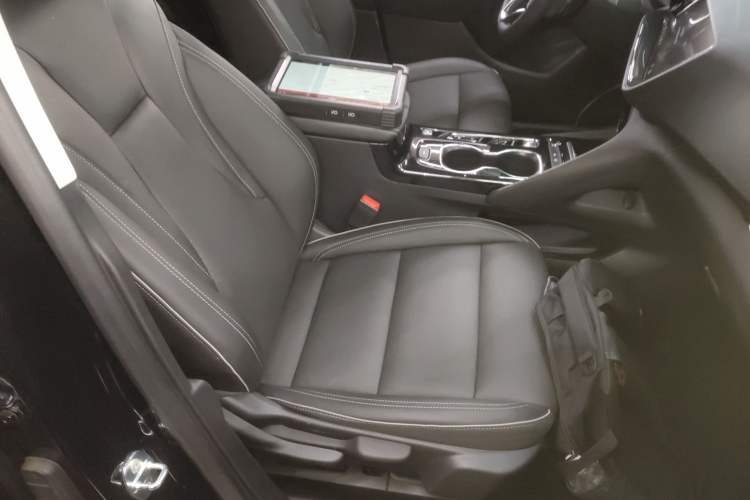 Used Buick Envision 2022 Encore Plus 552T Five-Seat Luxury Model
