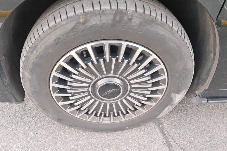 Used Geely Galaxy LEVC L380 2025 805 km Flagship Version All-Wheel Drive