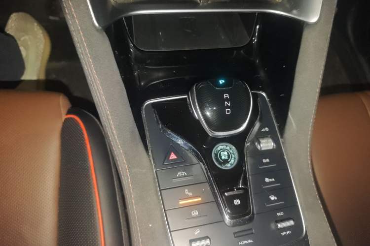 Used BYD Song PLUS 2020 1.5T Automatic Flagship PLUS Gear Lever