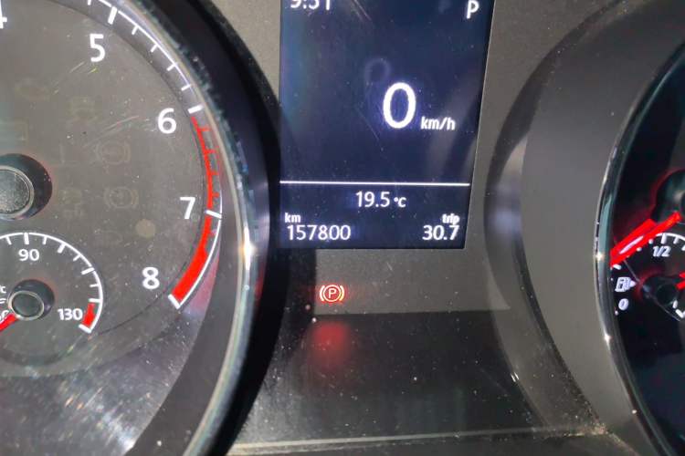 Used Volkswagen Touran 2016 Volkswagen Touran L 280TSI DSG Comfort Edition
