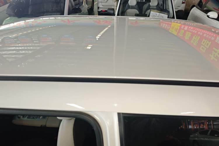 Used CHANGAN NEVO Lumin 2025 205 km Xiangqin Version Roof