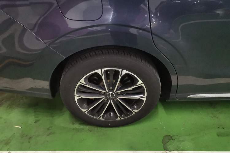 Used Roewe iMAX8 2022 400TGI Flagship Edition
