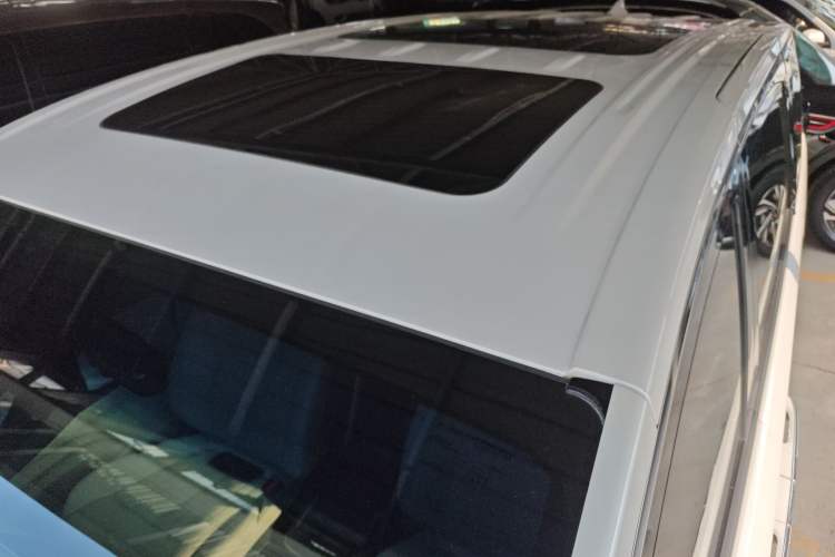 Used Buick GL8 2022 ES Land Cruiser 653T Luxury Model
