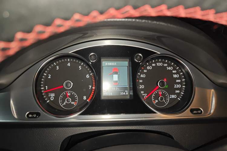 Used Volkswagen FAW-Volkswagen CC 2013 1.8TSI Luxury Model Instrument Cluster