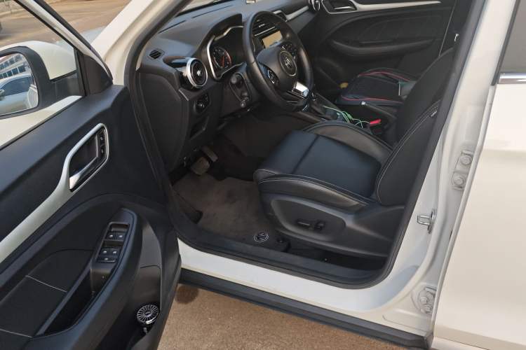 Used MG ZS 2019 1.5L Automatic Global Luxury Edition China VI Standard Driver Seat