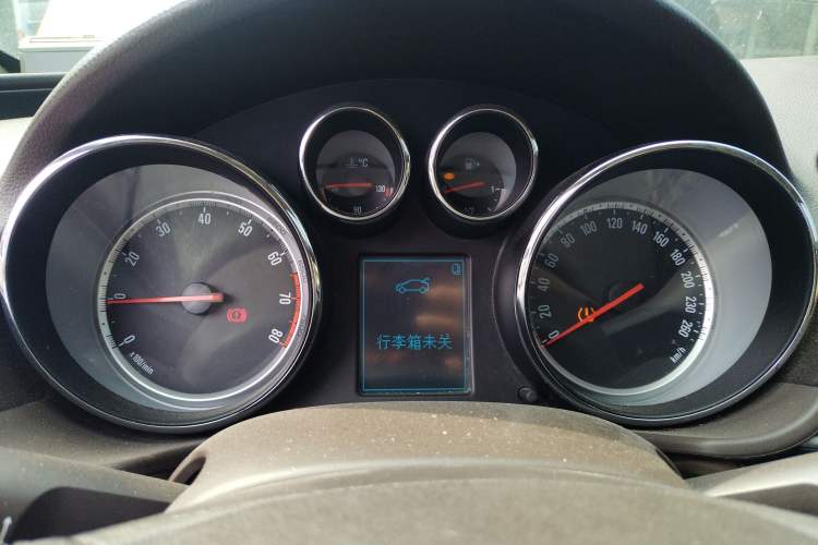 Used Buick Regal 2014 2.0L Leading Fashion Edition