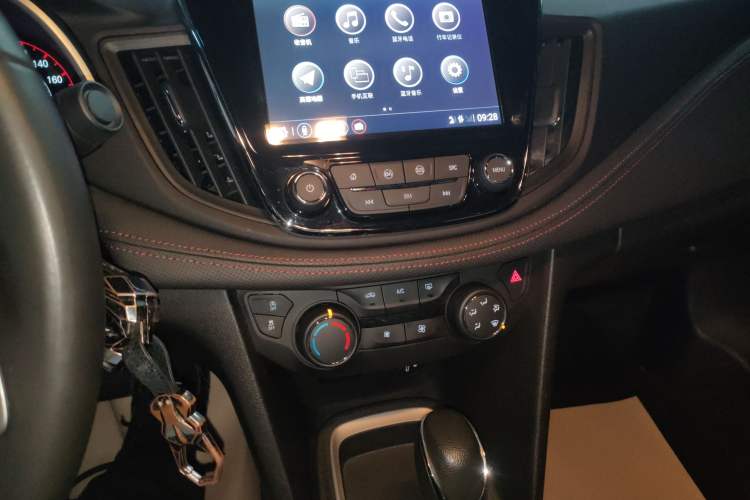 Used Chevrolet Monza 2020 Light Hybrid RS 330T Automatic Comfort Edition Audio And AC Panel