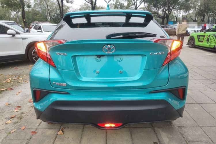 Used Toyota C-HR 2018 2.0L Leading Edition China VI
