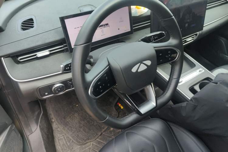 Used Chery Fengyun A8L 2025 1.5 TGDI 145 km Luxury Version Steering Wheel