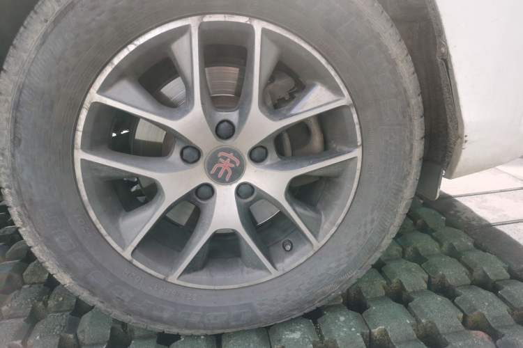 Used BYD Song 2016 Gaishi Edition 1.5TID Automatic Luxury Model