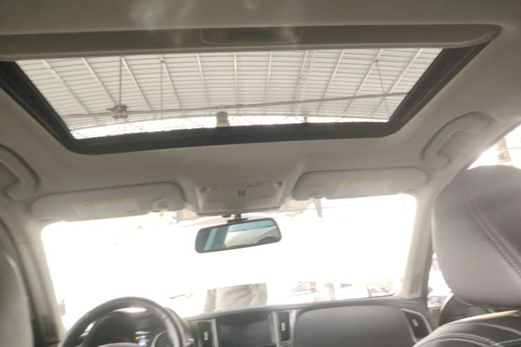 Used Infiniti Q50 2014 2.0T Comfort Edition
