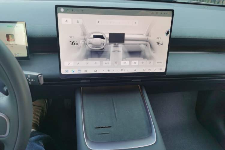 Used Nissan N6 2026 Model 180 Max Audio And AC Panel