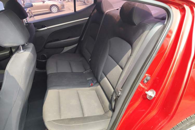 Used Hyundai Elantra (6th Generation / Lingdong) 2016 1.6L Automatic ZhiXuan – Elite Version Left Rear Seat