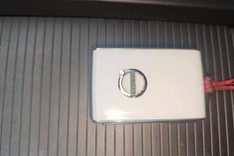 Used Volvo XC60 2019 T5 4x4 Smart Edition China VI Standard