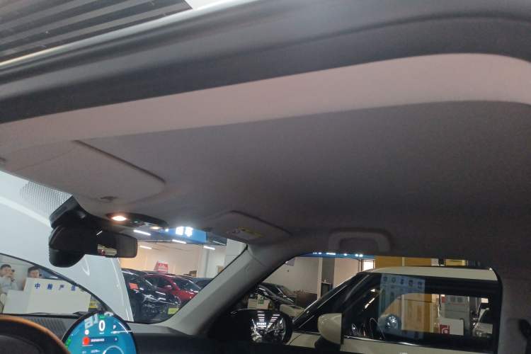 Used MINI Electric MINI COOPER 2025 456km COOPER E Classic Style
