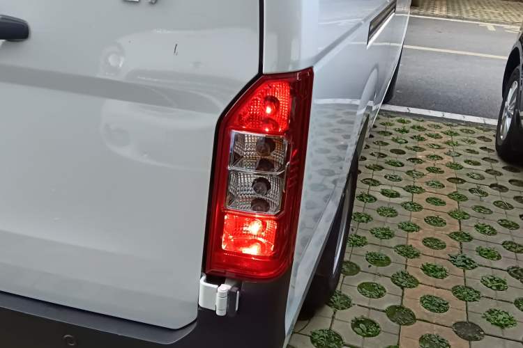 Used Karry Jiangtun E7 2024 Mingchuang 6-Seater Version
